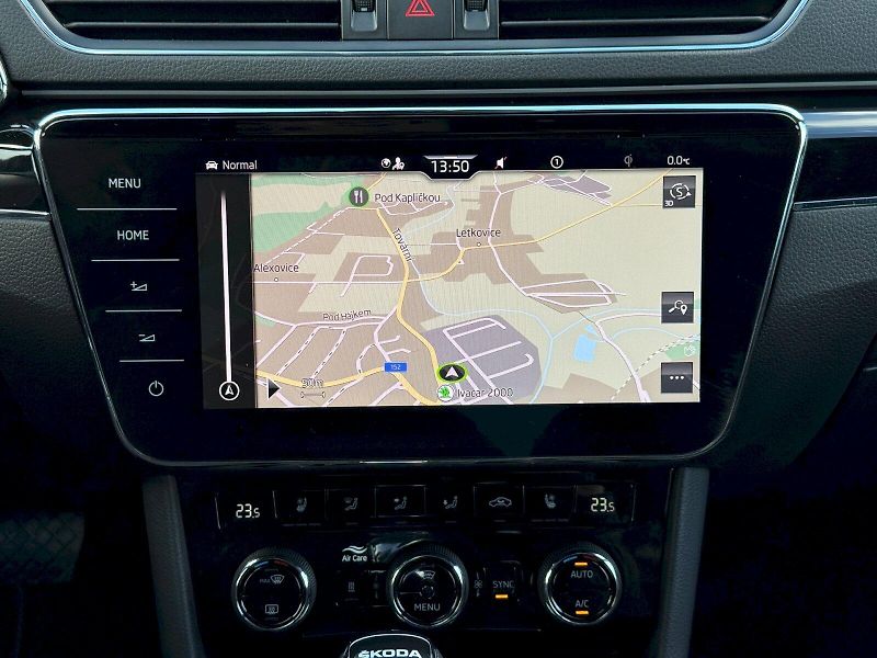 Škoda Superb (2022) 2.0 TSI 206 kW DSG 4x4 L&K - fotka 25 z 29