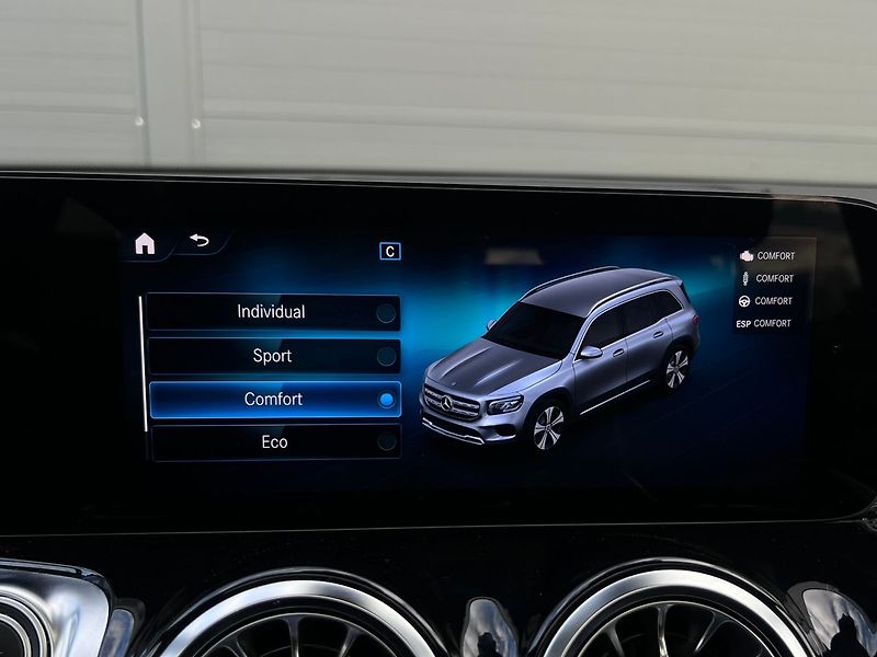 Mercedes-Benz GLB 220d-4MATIC-AMG-140KW - fotka 32 z 43