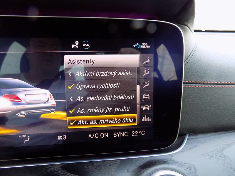 Mercedes-Benz Třídy E (2019) 53AMG/4-Matic/1.Maj.ČR/Led/ - fotka 37 z 48