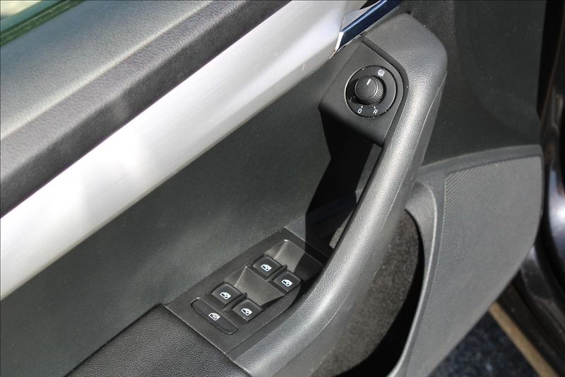 Škoda Octavia 1,5 TSi  AMBITION, DPH, ČR - fotka 15 z 34