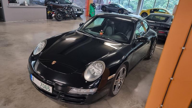 Porsche 911 (2005) 997.1 3.6 CARRERA automat 2005 - fotka 6 z 10
