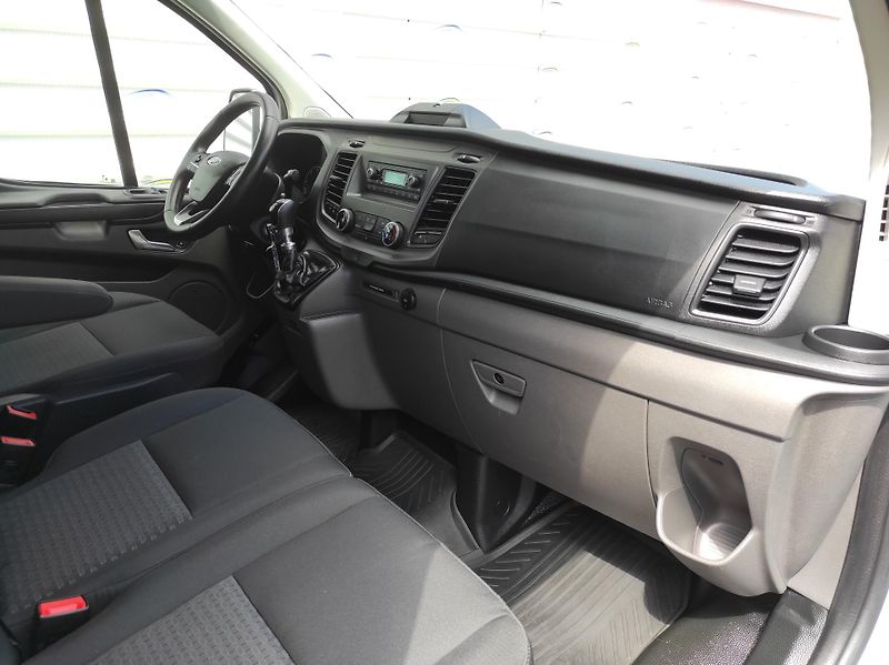 Ford Transit Custom 2,0EcoBlue mHev, L2, 6 míst,TZ - fotka 16 z 46