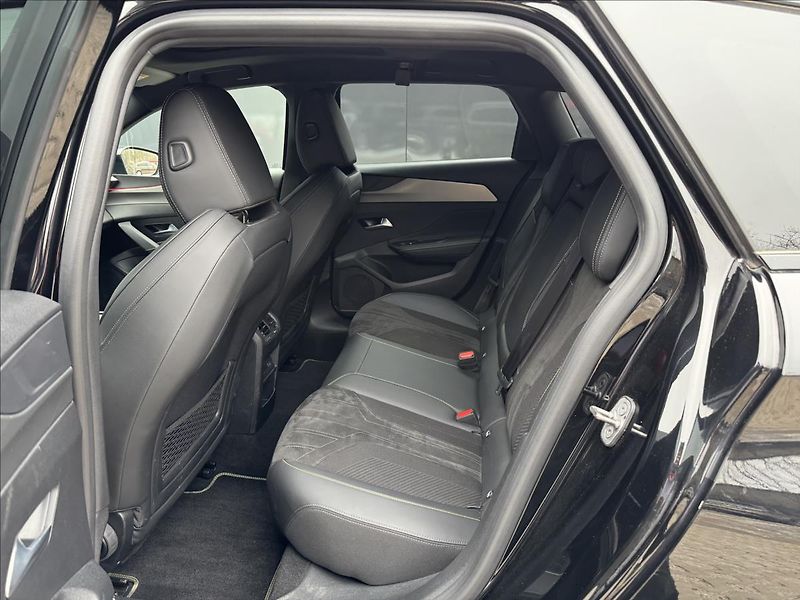 Peugeot 308 1,2 PT 96kW GT Line AT8 DPH - fotka 12 z 27