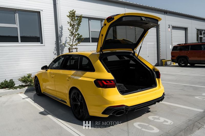 Audi RS 4 (2025) Edition 25 years, odpočet DPH - fotka 23 z 30
