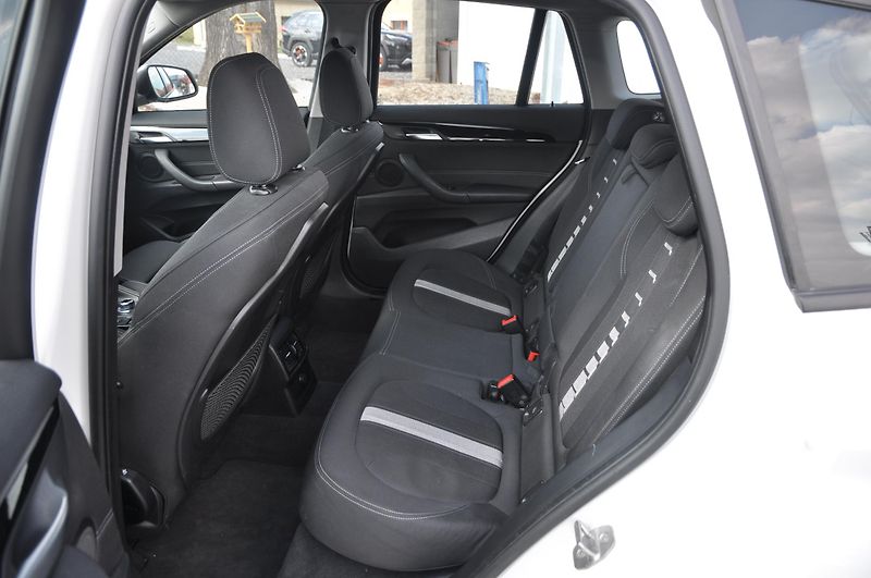 BMW X1 sDrive 18d 110kW Automat - fotka 7 z 21