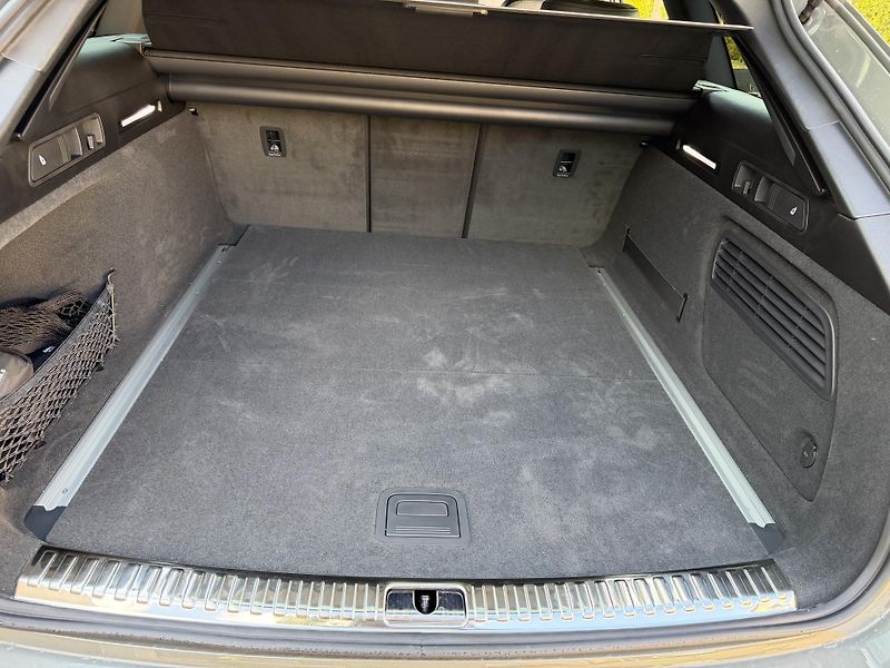 Audi A6 Allroad 55TDI-alu21-tažné-nez.top-ČR- - fotka 19 z 28