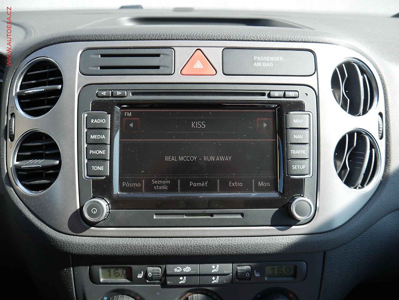Volkswagen Tiguan (2009) 2.0TDi, ČR, DSG, xenon, navi - fotka 16 z 21