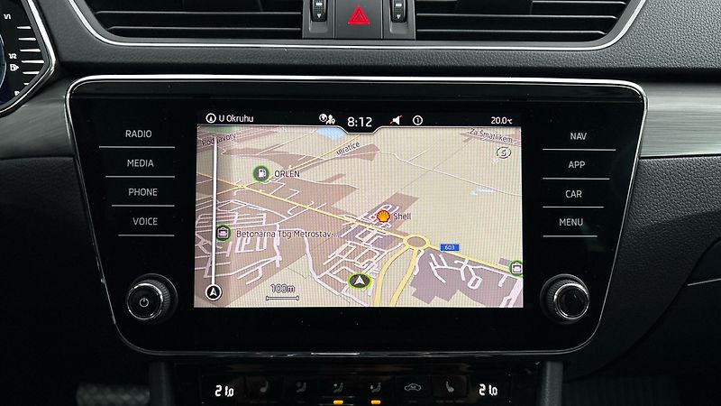Škoda Superb 2.0 TSI DSG Style Combi - fotka 28 z 29