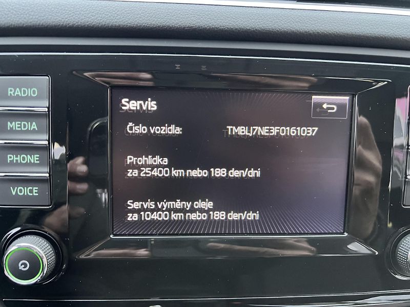 Škoda Octavia 2.0TDI 110KW,4x4,KůŽE,NAVI,XEN - fotka 42 z 45