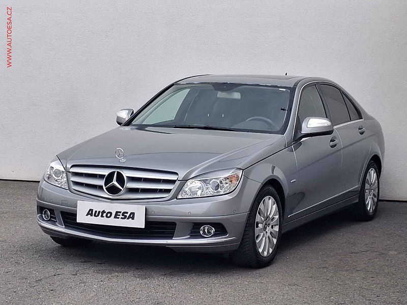 Mercedes-Benz Třídy C (2008) 2.5i C230, Elegance, TZ - fotka 3 z 18
