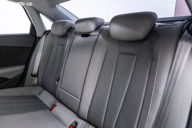 Audi A4 2.0 TDI quattro*Servis - fotka 9 z 43