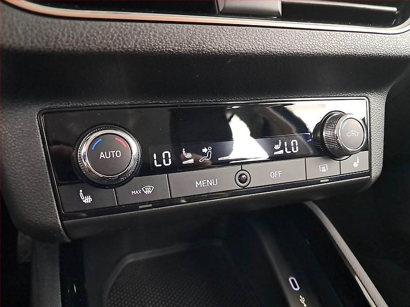 Škoda Scala (2019) 1.6 TDI, Tempomat - fotka 15 z 19