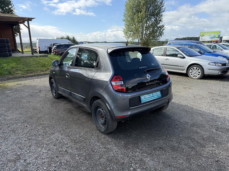 Renault Twingo 1.0TCe - fotka 8 z 19