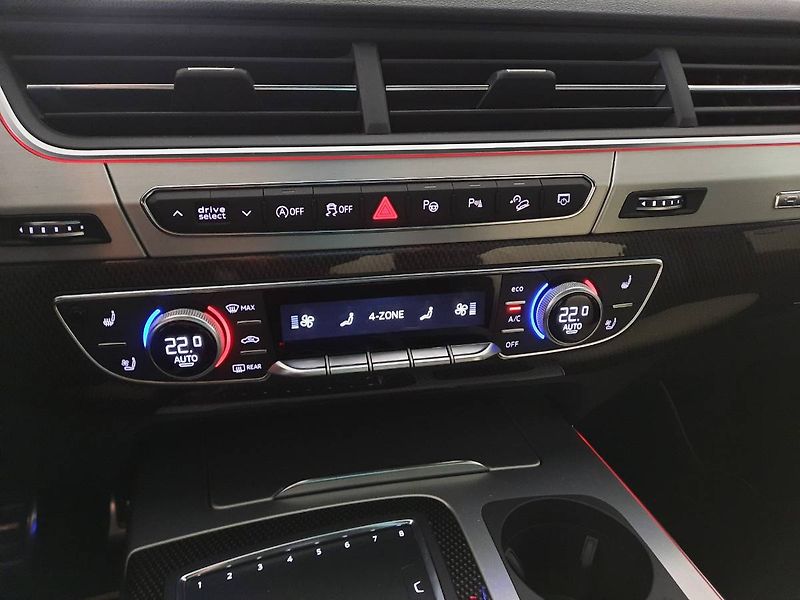 Audi SQ7 (2018) 4.0 TDI quattro (320kW/435k) T - fotka 14 z 29