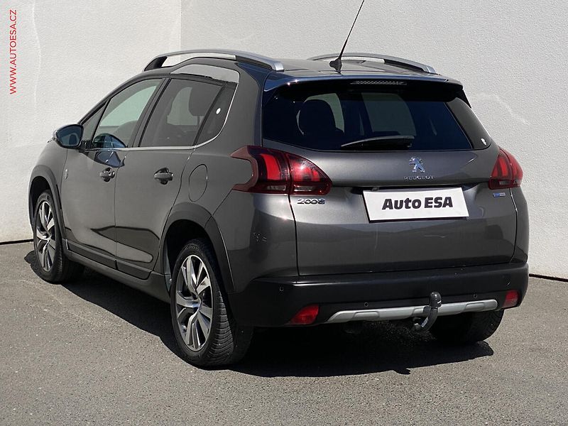 Peugeot 2008 (2017) 1.2PT, Crossway, navi, panor - fotka 6 z 17