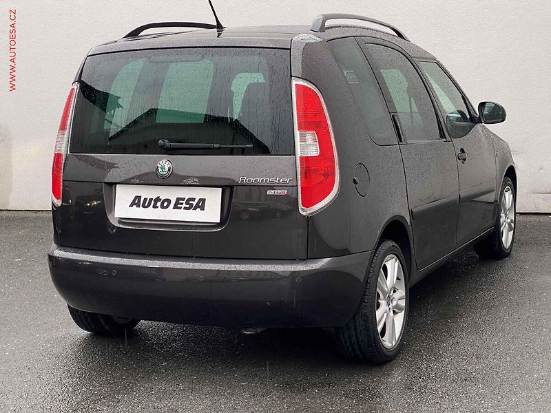 Škoda Roomster (2011) 1.2 TSi, Style Plus, panor, - fotka 4 z 17