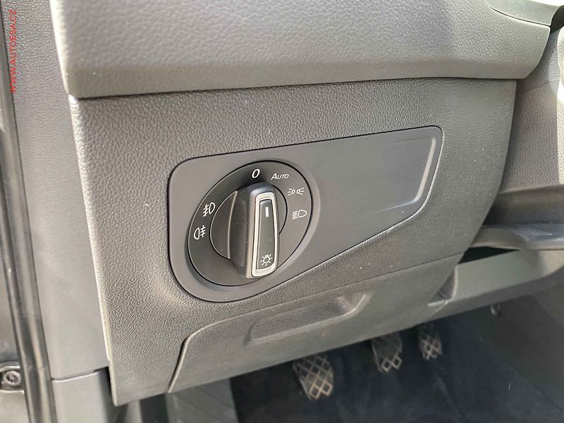 Volkswagen Tiguan (2016) 2.0 TDi, Highline, LED, navi - fotka 16 z 21