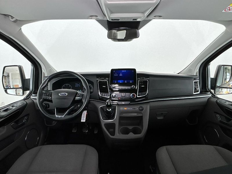 Ford Tourneo Custom TitaniumL2 - fotka 5 z 27