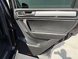 Volkswagen Touareg (2011) 3.0TDI R line 180kW - náhled 10