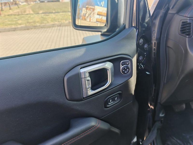 Jeep Wrangler 2.0T Rubicon,CZ,2xStřecha - fotka 21 z 43