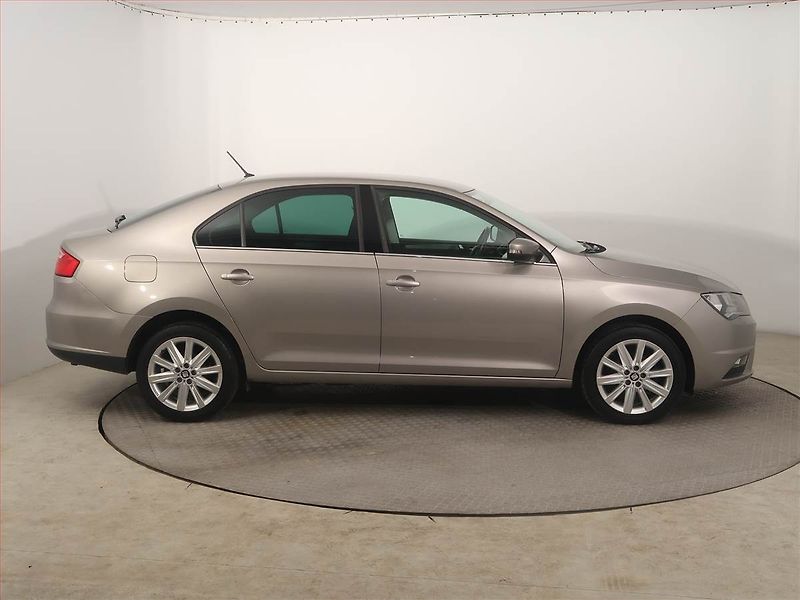 Seat Toledo (2017) 1.0 TSI, Serv.kniha - fotka 6 z 18