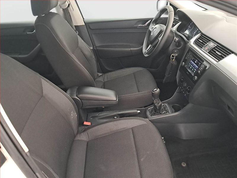 Škoda Rapid (2015) Ambition 1.6 TDI, Eko.zaplacen - fotka 9 z 17