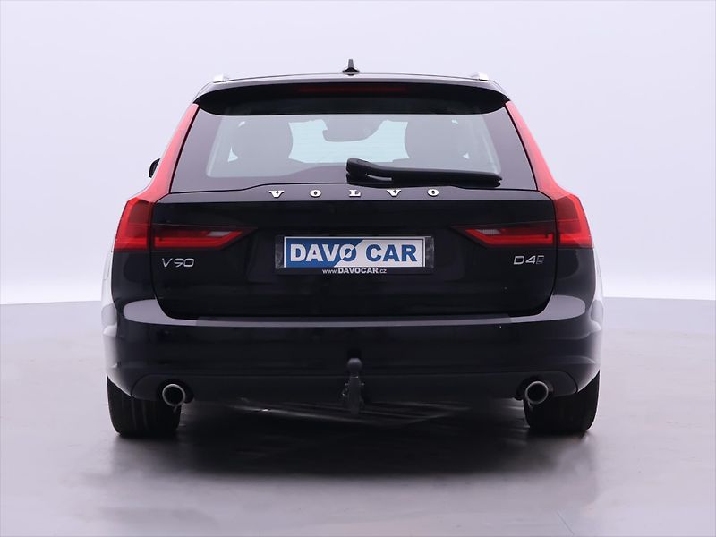 Volvo V90 2,0 D4 140kW Aut. AWD Momentum - fotka 6 z 30