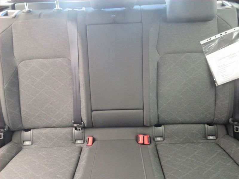 Volkswagen Golf (2021) Life 1.5 eTSI - fotka 10 z 17