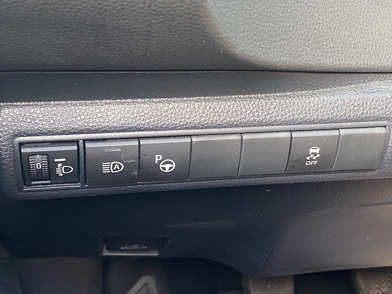 Toyota Corolla 1.2iT, ČR, ComTech, záruka - fotka 15 z 16