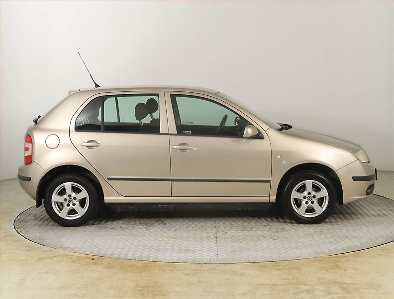 Škoda Fabia (2006) 1.2 12V, Serv.kniha, po STK - fotka 6 z 18