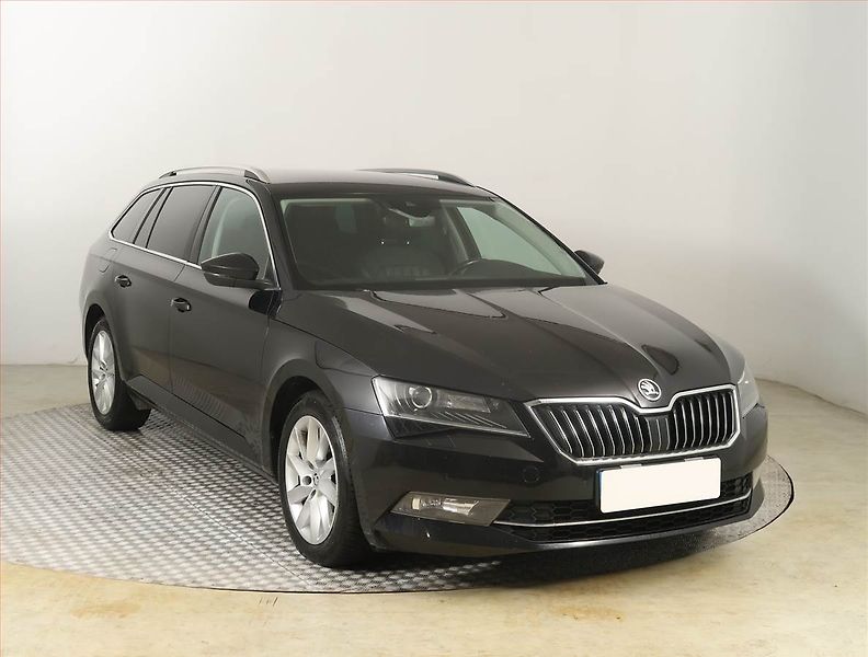 Škoda Superb (2018) 2.0 TDI, Automat, Kůže, Navi - fotografie inzerátu