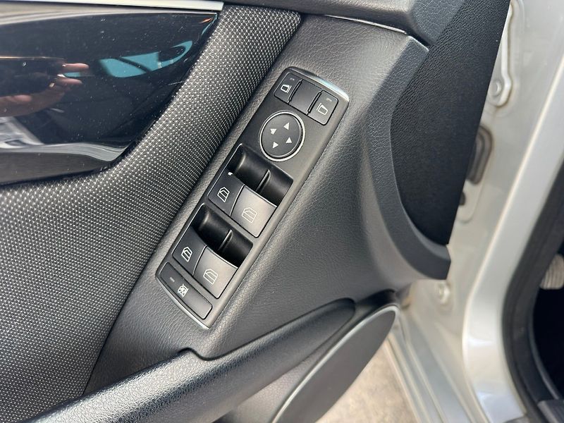 Mercedes-Benz Třídy C (2012) C 200 CDI kombi - fotka 10 z 47