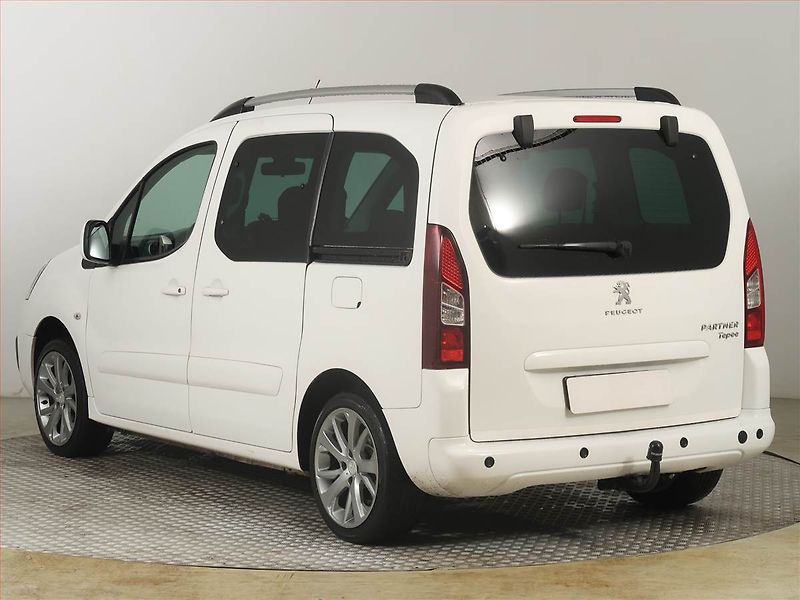 Peugeot Partner (2018) Allure 1.6 BlueHDi, 5Míst, ČR - fotka 4 z 18