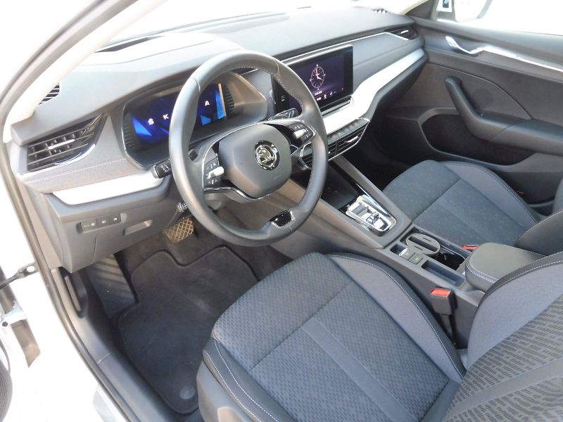 Škoda Octavia (2023) Combi Style 2,0 TDI 110kW DSG - fotka 6 z 30