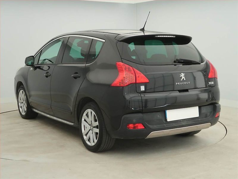 Peugeot 3008 (2013) Hybrid4, 4X4, Automat - fotka 4 z 18