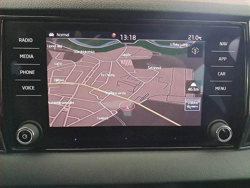Škoda Karoq (2019) Sportline 2.0 TSI - fotka 13 z 29