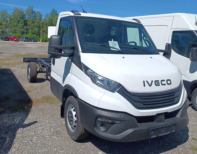 Iveco Daily (2026) 35S18H klima, tachograf - fotografie inzerátu
