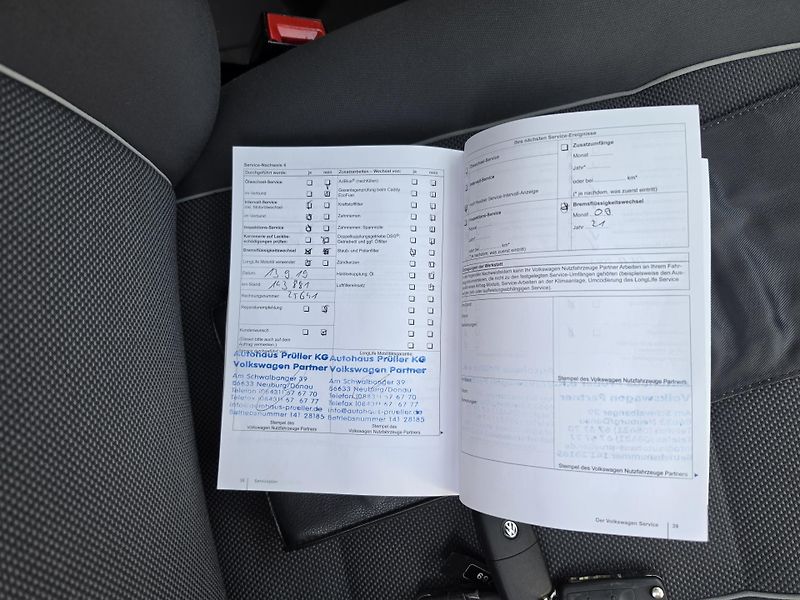 Volkswagen Multivan 2.0 TDI 103kw 7 Míst  TZ  - fotka 19 z 37