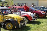 Jarní koulení - sraz automobilů a příznivců značky Citroën na zámku ve Svojšíně na Tachovsku.