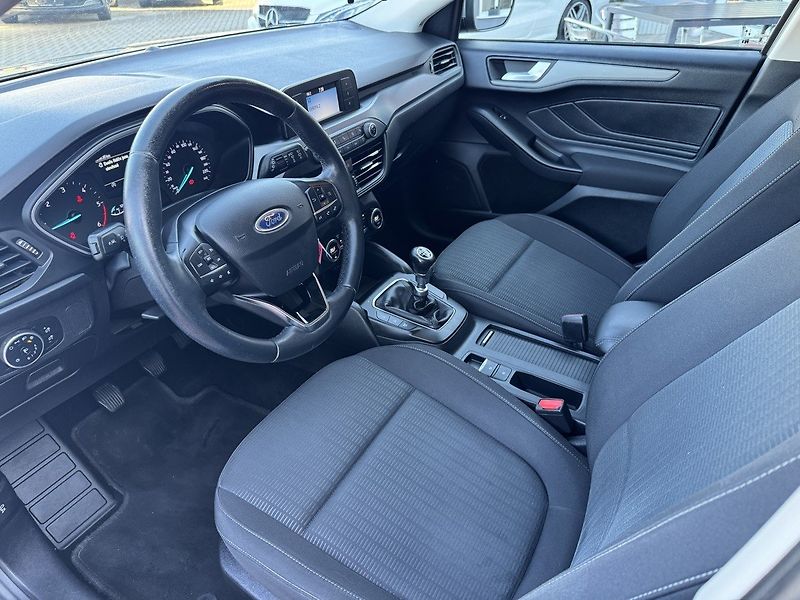 Ford Focus (2020) 1.5EcoBlue Digi Klima Tempomat - fotka 24 z 49