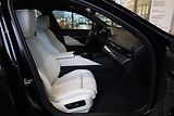 BMW Řada 5 520d xDrive - náhled 14