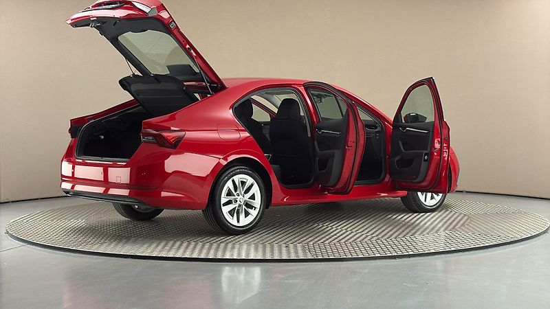 Škoda Octavia 2.0 TDI Style - fotka 6 z 25