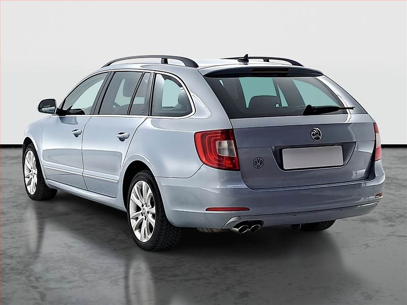 Škoda Superb (2011) 2.0 TDI, Automat, Navi - fotka 4 z 20