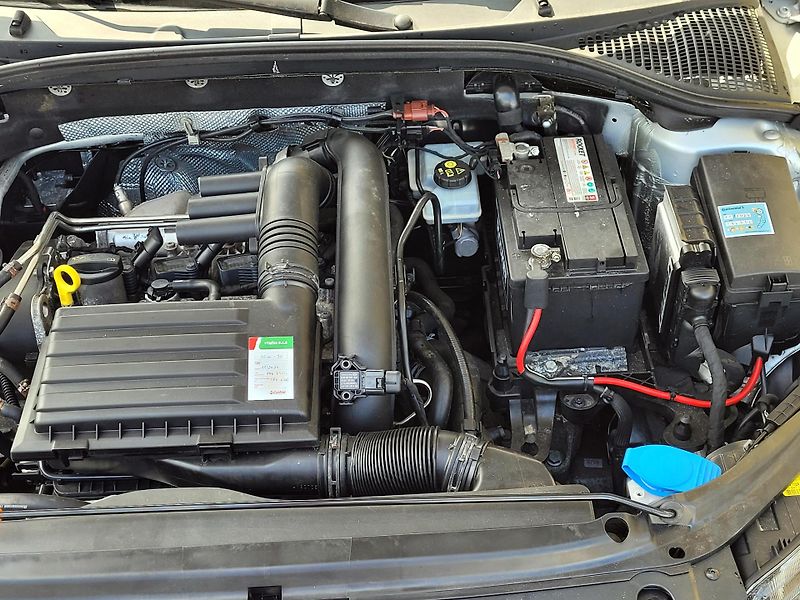 Škoda Octavia 1,2 TSi PO ROZVODECH, 1.maj - fotka 5 z 36