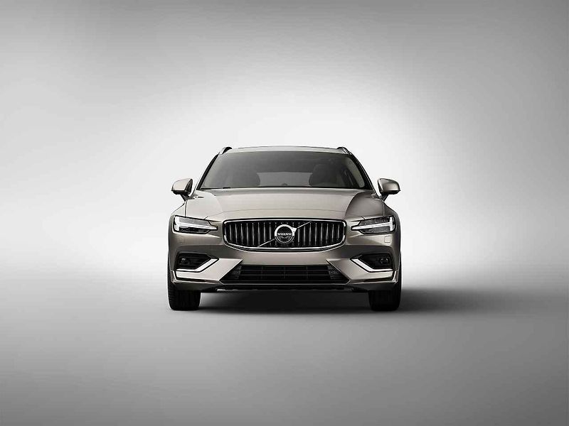 Volvo V60.