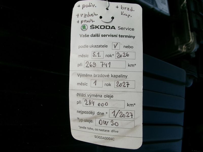 Škoda Octavia (2014) 1,6TDI AC HF BT TEMP VÝHŘEV  - fotka 30 z 31