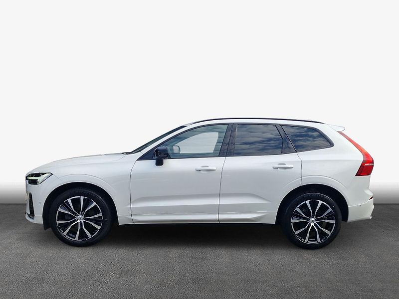 Volvo XC60 B5 AWD Plus Dark - fotka 4 z 15