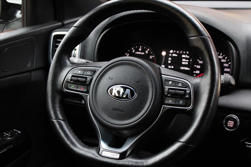 Kia Sportage 1,6 T-GDi 130kW 4x4 GT-line - fotka 18 z 45