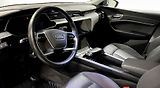 Audi Q8 e-tron 50 Q SoH 100% Kamera Vzduch  - náhled 7
