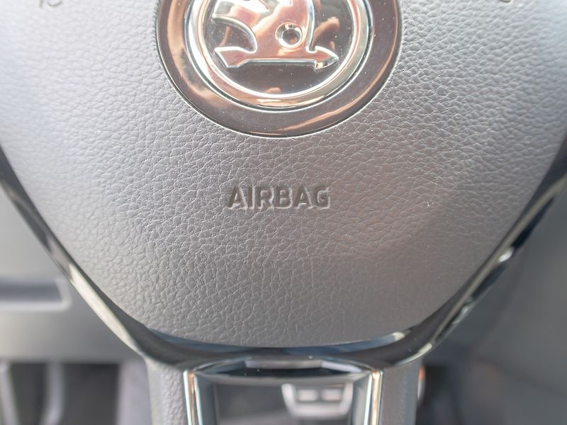 Škoda Octavia (2017) ČR 2.0TDI 135KW SCOUT - fotka 33 z 50